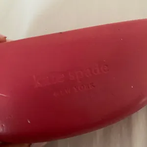 kate spade glasses case, bright pink, hard case, used (glasses not included) thumbnail 4