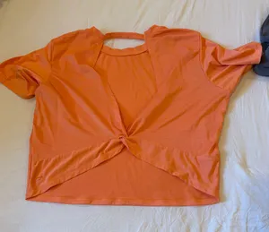 Fabletics Top thumbnail 2