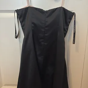 Morgan and co cocktail bow dress thumbnail 6