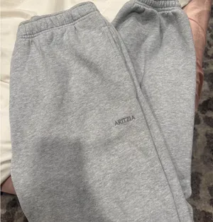 Aritzia Sweatpants thumbnail 1