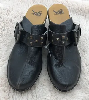 Sofft dark brown leather one buckle 3.5” heel thumbnail 1