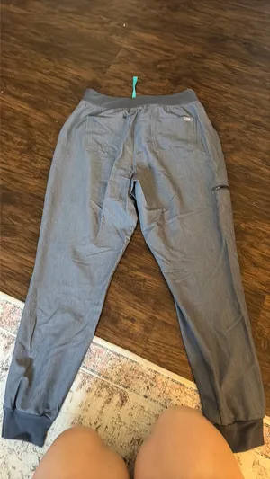 FIGS Scrub Pants thumbnail 3