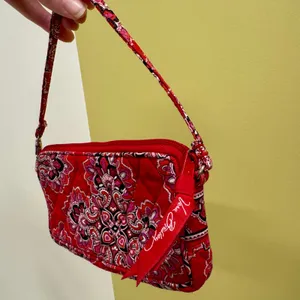 VTG Vera Bradley Red Wristlet Phone Case Wallet 7” Zip FRANKLY SCARLET thumbnail 3