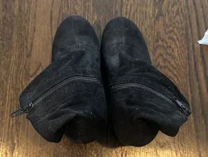 Women’s Black Boots Size 7.5 thumbnail 1
