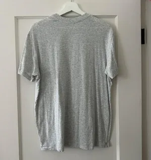 SKIMS Boyfriend T-Shirt S thumbnail 4