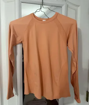 DICK'S Sporting Goods Long Sleeve thumbnail 1