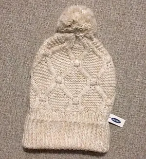 NWT Cozy Pom-Pom Sweater Beanie thumbnail 3
