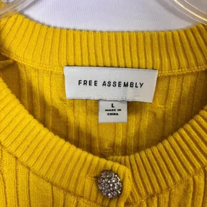 Free‎ Assembly Yellow Cable Knit Cardigan Sz L Rhinestone Buttons Boho Grandma thumbnail 3