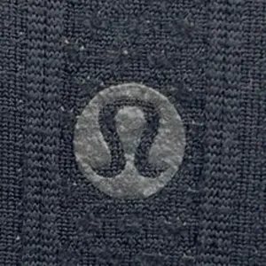 Lululemon Women's Black Padded Stretch Racerback Yoga Athletic Tank Top Size 4 thumbnail 3