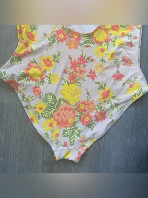 Aerie One Piece Cheeky Swimsuit Low Back Women’s Medium White Floral Beach thumbnail 8