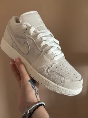 Air Jordan 1 Low SE Craft GS 'Pale Ivory' thumbnail 2