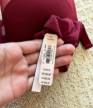 Victoria's Secret Bra (NWT) thumbnail 3