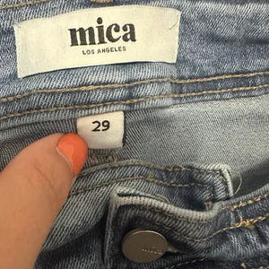 Mica Denim Jeans Size 29 Wide Leg Crop Raw Hem Patch Pockets Medium Wash Stretch thumbnail 5