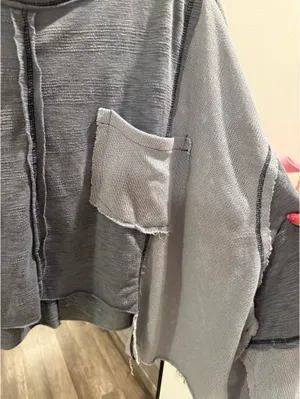 POL Oversized Lightweight Colorblock top thumbnail 4