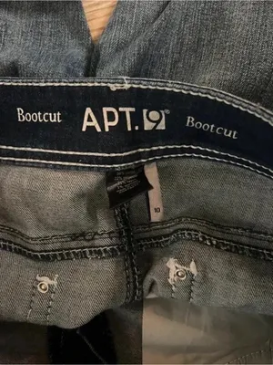 APT. 9 Bootcut Jeans – Women’s Size 10 (695) thumbnail 3