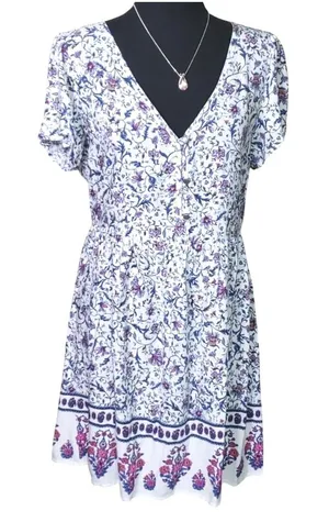 Dress Size M by City Triangles purple floral‎ knee length thumbnail 1