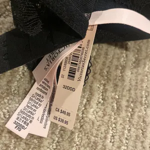 Victoria secret black bra thumbnail 4