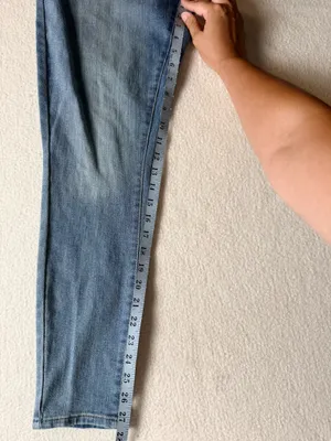 Levi's signature high rise skinny jeans thumbnail 6