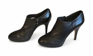 Vince Camuto Black Leather Platform Stiletto Ankle Booties Size 9.5M thumbnail 1