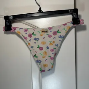 Blackbough Swim Bikini Bottoms Women Small Cream‎ Floral Smocked Side Cheeky thumbnail 2