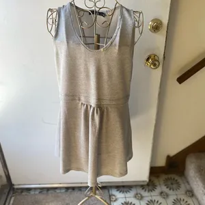 Doe & Rae Grey Sleeveless Tank Top Button Detail Size Small Casual Neutral thumbnail 9