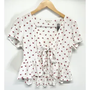 John Galt Cropped Floral Top‎ Size Medium White Red Tie Front Ruffle thumbnail 2