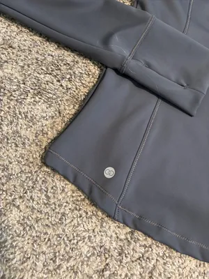 CALIA by Carrie Underwood full zip size XS thumbnail 4