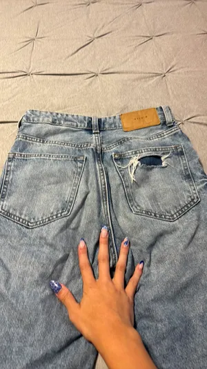 H&M Denim Jeans Boyfriend Low-Waist thumbnail 3
