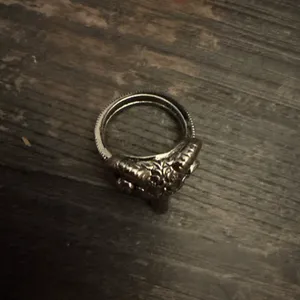 Ram head silver plated ring size 8 thumbnail 4