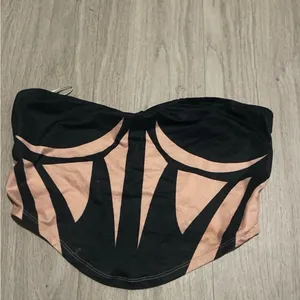 Black and Tan Strapless Top Size L thumbnail 1