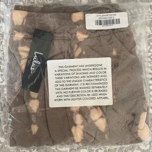 NWT Lulu's‎ It's a Lifestyle Lounge Pull-On Shorts in Brown Tie-Dye thumbnail 7