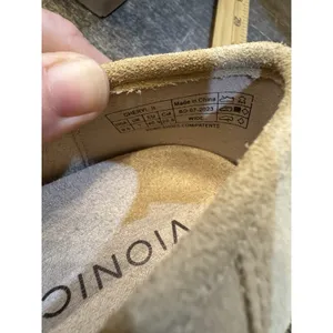 Vionic Cheryl II Loafers Womens Beige Suede Slip-On Size 9.5 Wide thumbnail 9