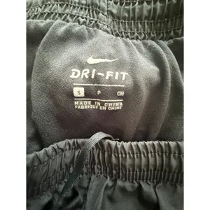 Nike dri fit athletic shorts small thumbnail 4