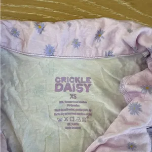 Crickle Daisy Shorts Pajama Set Oopsie Daisy Size XS Purple thumbnail 3
