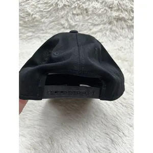 Reebok Women's NHL Boston Bruins Hockey Black SnapBack Sequin‎ Cap Hat OS NEW thumbnail 3