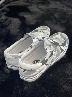 Vans Slip-on Shoes thumbnail 2