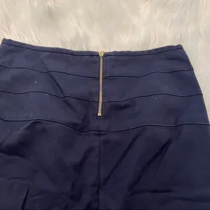 Zara‎ Basic Women's Size Medium Pencil Skirt Navy Blue Chino Exposed Gold Zipper thumbnail 7