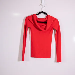 Wilfred Aritzia Nola Soft Ribbed Knit Off The Shoulder Sweater Red XS thumbnail 1