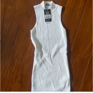 Lioness J’adore dress thumbnail 3