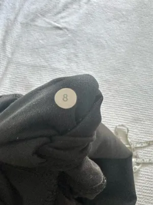 Lululemon high waisted knee length leggings vintage thumbnail 3