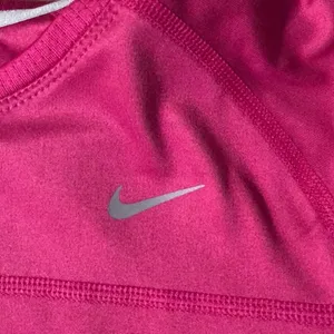 *30off3* NWOT. Nike long sleeve t-shirt thumbnail 5