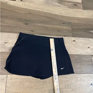 Nike Fit Dry Black Skort Athletic Stretch Back Pocket Size M thumbnail 3