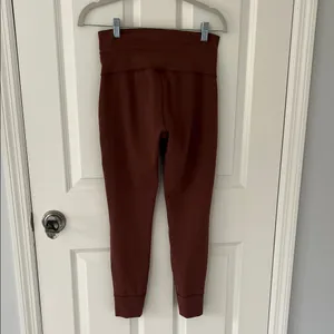 Vuori High-Waist Drawstring Leggings Joggers thumbnail 6