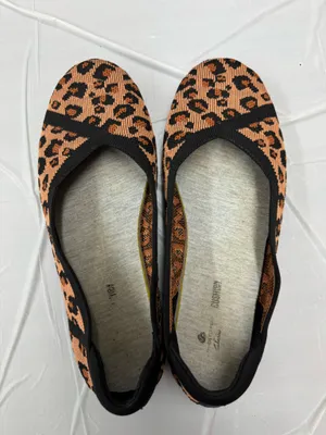 Clarks Cloud Steppers Leopard Print Slip On Flats Size 7.5 thumbnail 5