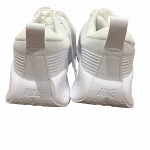 Nike Women’s White Running Walking Shoes Size 8.5 Athletic Sneakers thumbnail 3