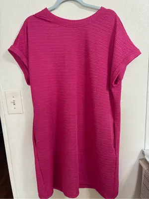Women's Fuchsia Shift Dress - Casual Short Sleeve textured fabric and pockets XL thumbnail 1