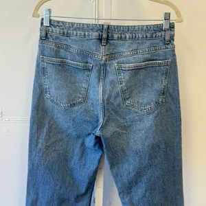 Mango MNG Fiona High Rise Flare Mid Rise Jeans Blue Raw Hem Size 8 Contemporary‎ thumbnail 5
