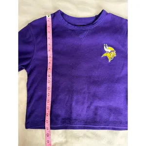 New Era NFL Minnesota Vikings Purple Waffle Knit Cropped Sweatshirt Womens S thumbnail 8