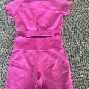 Amazon Hot Pink Two-Piece Active Set - Crop Top & High-Waist Shorts thumbnail 3