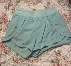 Lululemon Run: Breeze By Short *Laser Cut Aquamarine Size 2 thumbnail 1